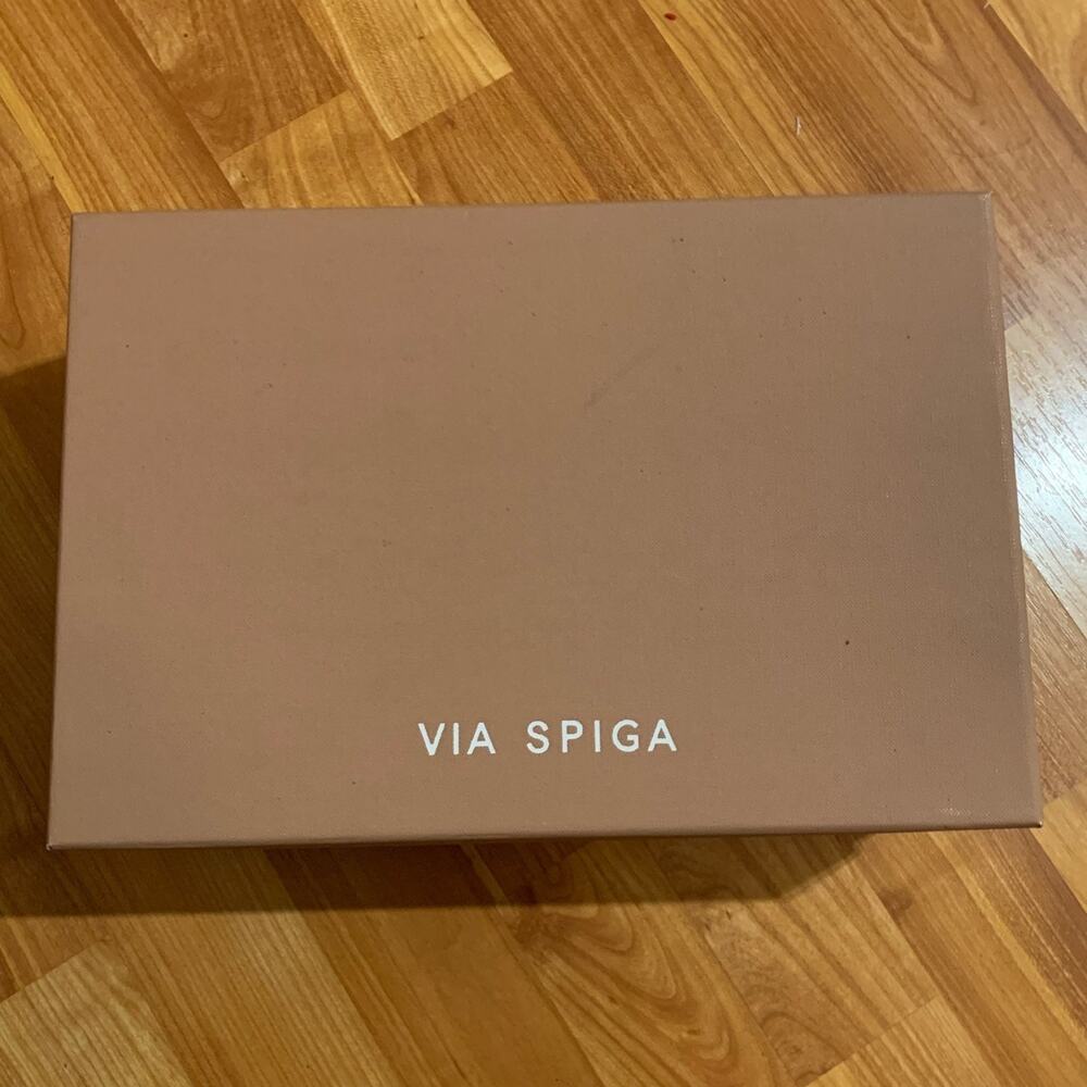 Via Spiga‎ empty shoe box